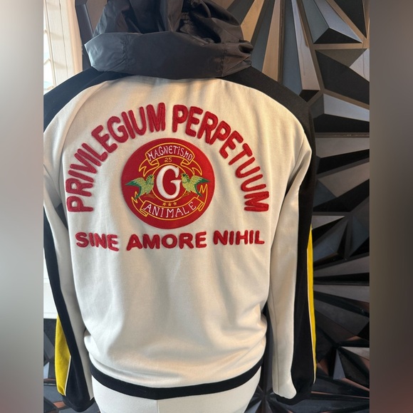 Gucci Tracksuit Large Jacket, Medium Pants - Picture 3 of 5